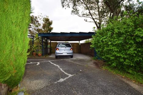 Photo of property in 19a Cleve Road, Green Bay, Auckland, 0604