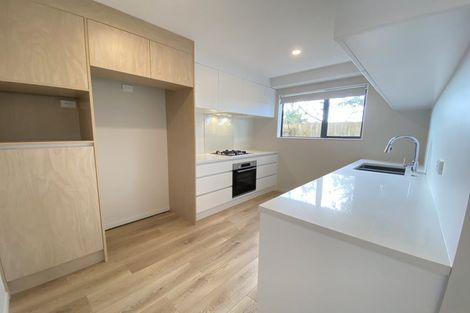 Photo of property in 3f Westall Road, New Lynn, Auckland, 0600