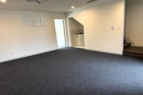 Photo of property in 4/218 Rosebank Road, Avondale, Auckland, 1026