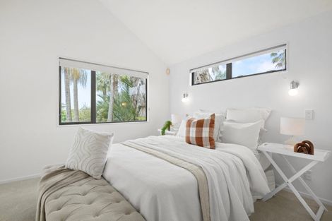 Photo of property in 2/321 Lake Road, Hauraki, Auckland, 0622