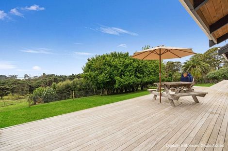 Photo of property in 158 Mcleod Road, South Head, Helensville, 0874