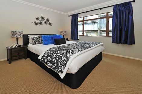 Photo of property in 6 Phoenicia Court, The Gardens, Auckland, 2105