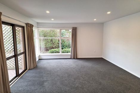 Photo of property in 37 Tintern Avenue, Avonhead, Christchurch, 8042
