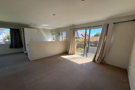Photo of property in 5 Sherwood Avenue, Te Atatu South, Auckland, 0610