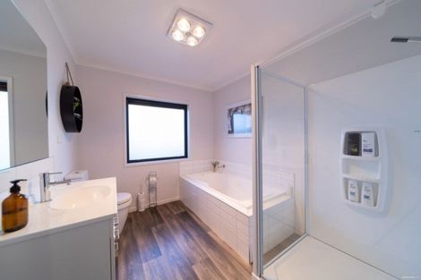 Photo of property in 26 Alice Burn Drive, Luggate, Cromwell, 9383