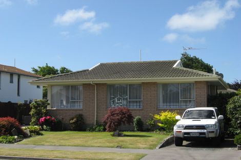 Photo of property in 20 Talltree Avenue, Avonhead, Christchurch, 8042