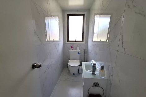 Photo of property in 168 Weatherly Road, Torbay, Auckland, 0630