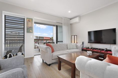 Photo of property in 27 De Havilland Road, Hobsonville, Auckland, 0618