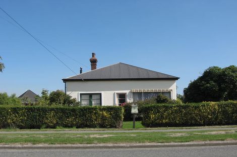 Photo of property in 21 Leeston And Lake Road, Leeston, 7632