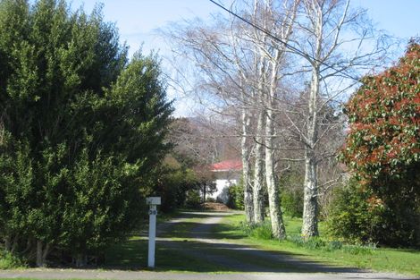 Photo of property in 38 Queenwood Road, Levin, 5510