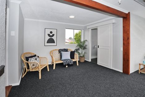 Photo of property in 52 Highfield Terrace, Newfield, Invercargill, 9812