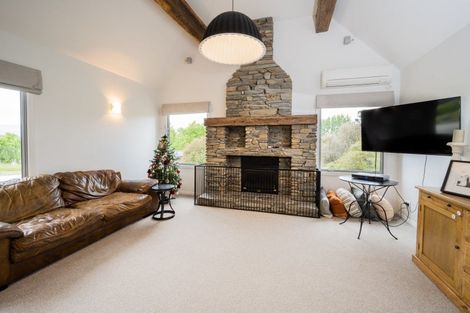 Photo of property in 380 Letts Gully Road, Letts Gully, Alexandra, 9393