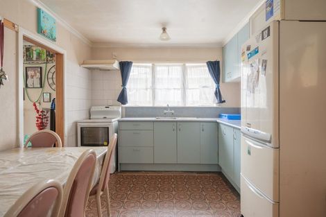 Photo of property in 27 Hillary Crescent, Maraenui, Napier, 4110