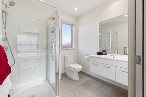 Photo of property in 28a Inverness Road, Browns Bay, Auckland, 0630