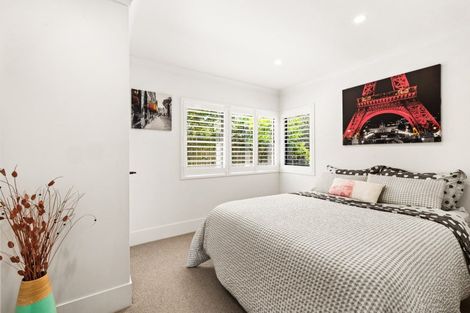 Photo of property in 12 Lennon Grove, Havelock North, 4130