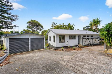 Photo of property in 8 Wirihana Road, Titirangi, Auckland, 0604