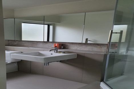 Photo of property in 17 Ferntree Terrace, West Harbour, Auckland, 0618