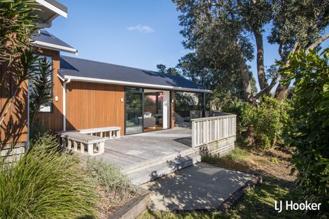 Photo of property in 102 Dillon Street, Waihi Beach, 3611