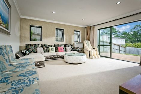 Photo of property in 62 Laurel Oak Drive, Schnapper Rock, Auckland, 0632