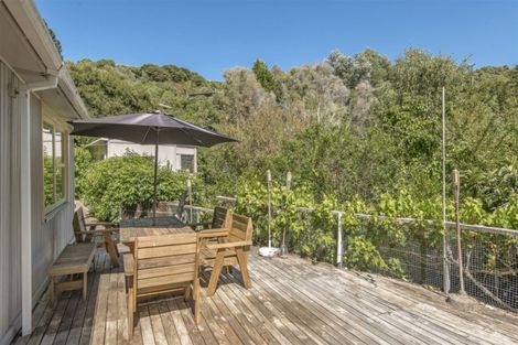 Photo of property in 19 Quail Crescent, Takamatua, 7581