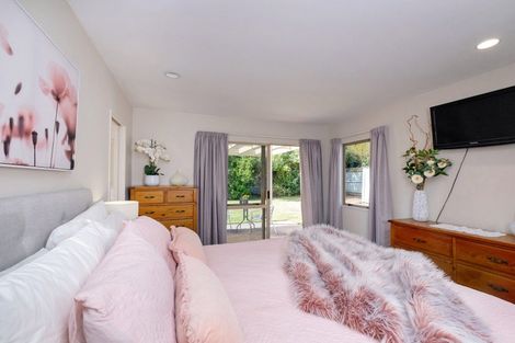 Photo of property in 20 Arataki Road, Havelock North, 4130