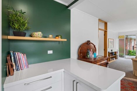 Photo of property in 11 Seaton Court, Hokowhitu, Palmerston North, 4410