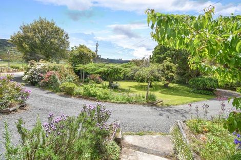 Photo of property in 407 Outram-mosgiel Road, North Taieri, Outram, 9073