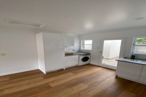 Photo of property in 1/17 The Parade, Island Bay, Wellington, 6023