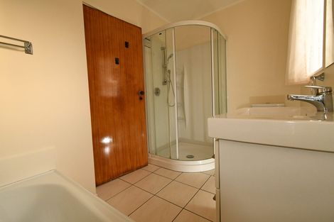 Photo of property in 16 Wilson Grove, Normandale, Lower Hutt, 5010