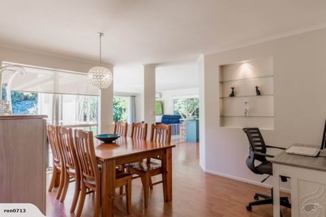 Photo of property in 6 Station Road, Huapai, Kumeu, 0810