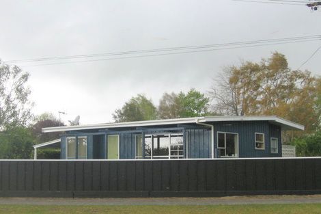 Photo of property in 1/12 Parata Street, Two Mile Bay, Taupo, 3330