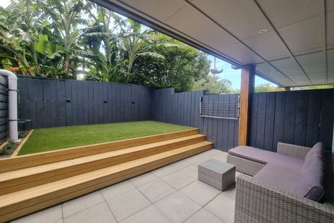 Photo of property in 4d Wattle Road, Sunnyvale, Auckland, 0612