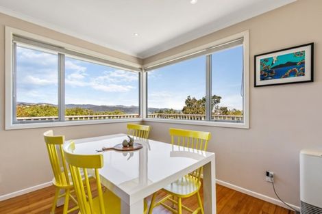 Photo of property in 43 Cedar Street, Maungaraki, Lower Hutt, 5010