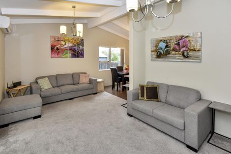 Photo of property in 4b Smiths Avenue, Papakura, 2110