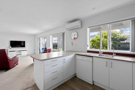 Photo of property in 2/8 Riverside Road, Orewa, 0931