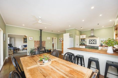 Photo of property in 780 Halcombe Road, Halcombe, 4775