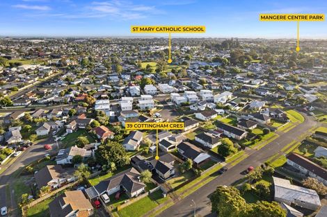 Photo of property in 39 Cottingham Crescent, Mangere East, Auckland, 2024