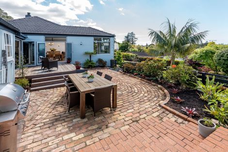 Photo of property in 30 Paparoa Road, Cockle Bay, Auckland, 2014