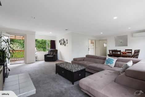 Photo of property in 2/55 Sylvia Road, Hillcrest, Auckland, 0627