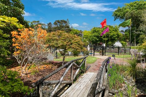 Photo of property in 19-21 Mountain Road, Henderson Valley, Auckland, 0612