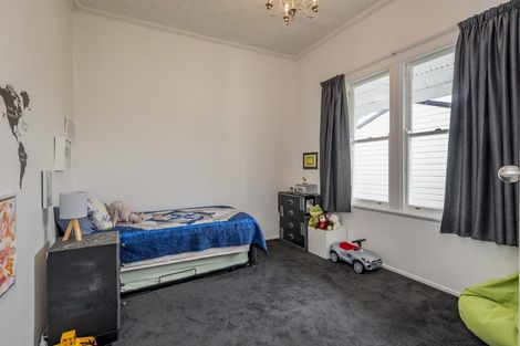 Photo of property in 66 Stout Street, Shannon, 4821