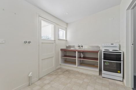 Photo of property in 73 Dunns Avenue, The Pines Beach, 7630