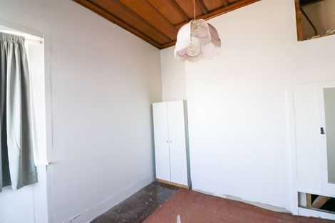 Photo of property in 1 Cadman Street, Dannevirke, 4930