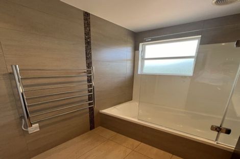 Photo of property in 17 Bayside Avenue, Te Atatu Peninsula, Auckland, 0610