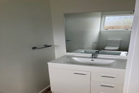 Photo of property in 3 Tiraumea Street, Palmerston North, 4410