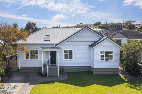 Photo of property in 6 Bay Drive, Titahi Bay, Porirua, 5022