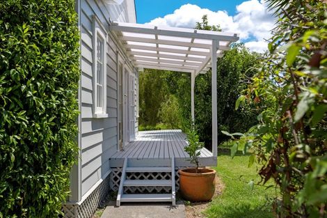 Photo of property in 72 Pebble Brook Road, Waitoki, 0994