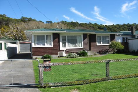 Photo of property in 58 Dover Road, Wainuiomata, Lower Hutt, 5014