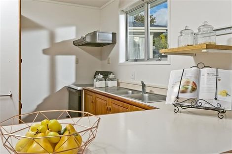 Photo of property in 46 Castleton Street, Birkdale, Auckland, 0626