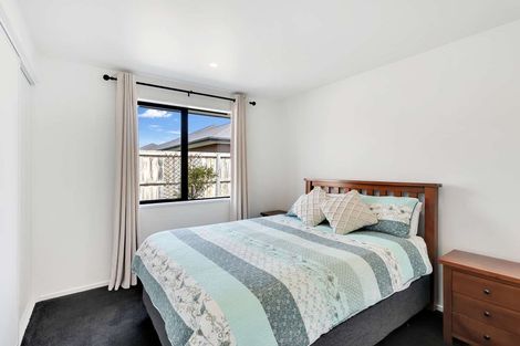 Photo of property in 117 Shillingford Boulevard, Rolleston, 7615